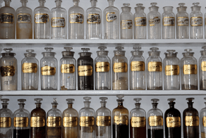 Les flacons mystérieux